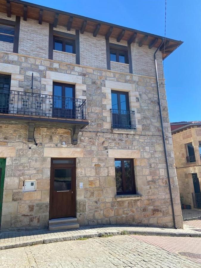 Apartamentos Rurales La Plaza 2 دورويلو دي لا سييرا المظهر الخارجي الصورة