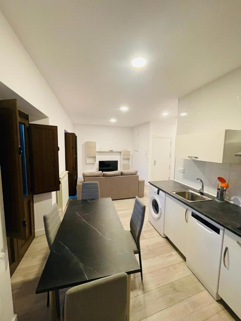 Apartamentos Rurales La Plaza 2 دورويلو دي لا سييرا المظهر الخارجي الصورة
