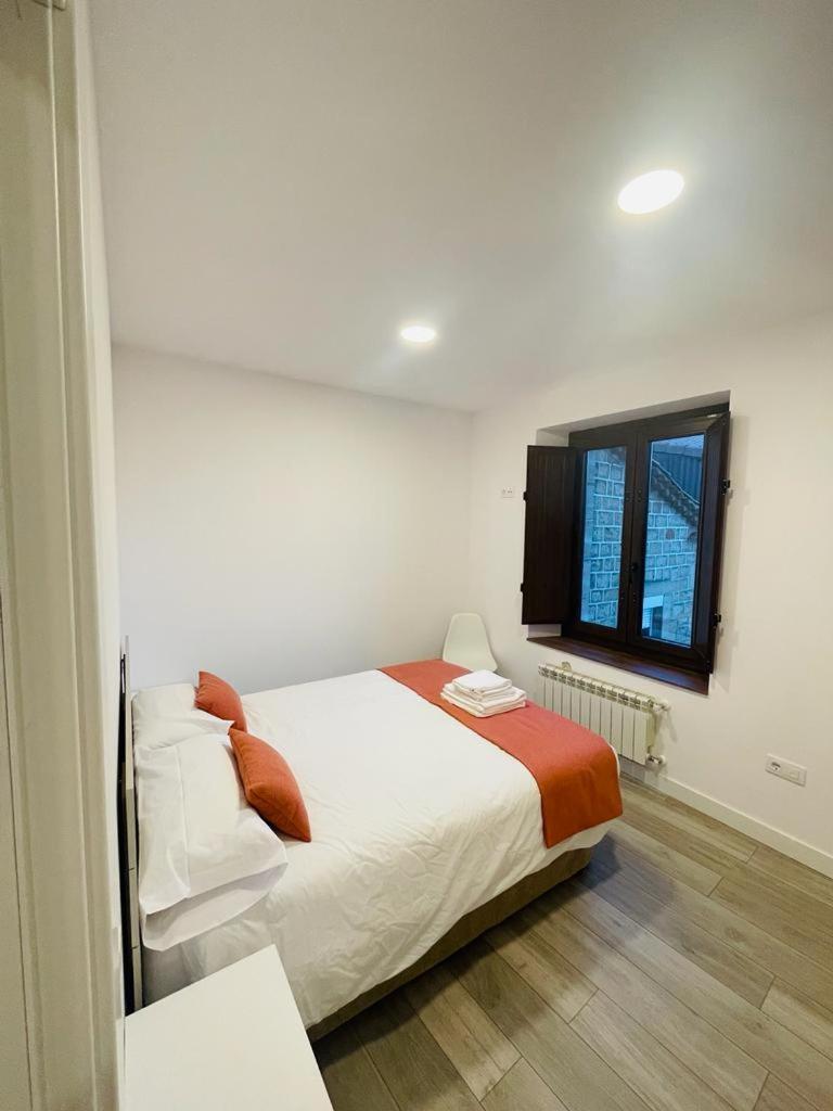 Apartamentos Rurales La Plaza 2 دورويلو دي لا سييرا المظهر الخارجي الصورة